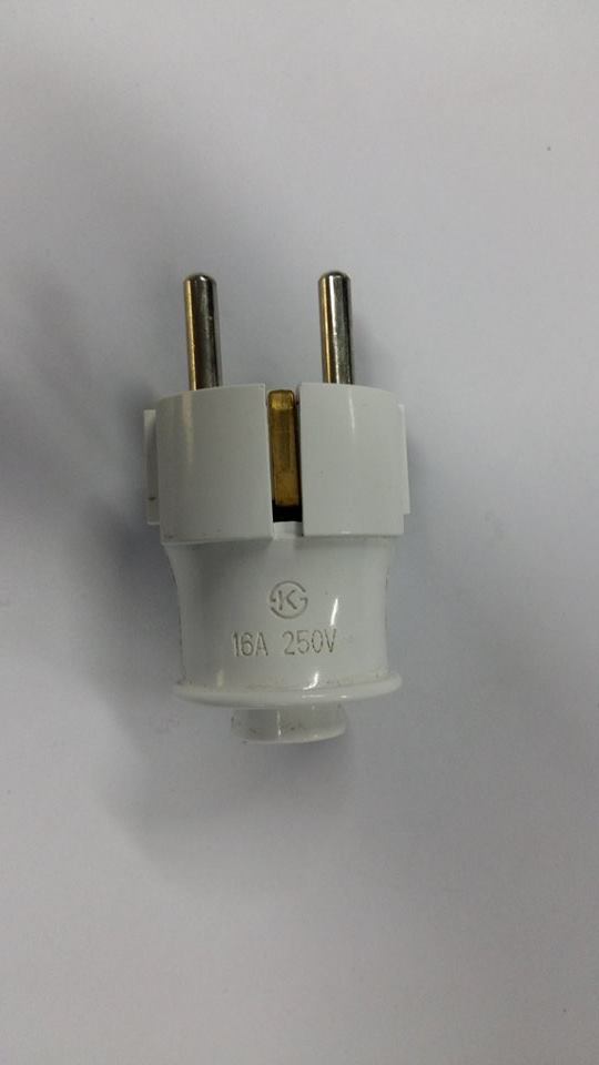 Ổ cắm điện Hàn Quốc